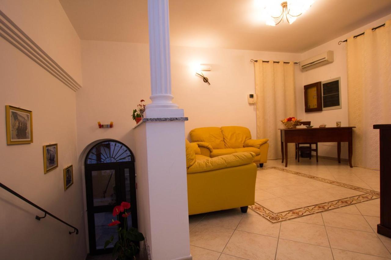 Noto Bedda Bed&Breakfast מראה חיצוני תמונה